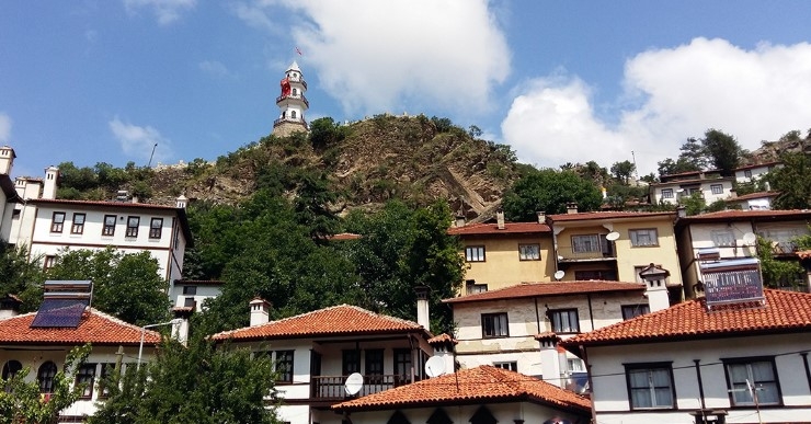 Gelin başıma neler açtı galerisi resim 1