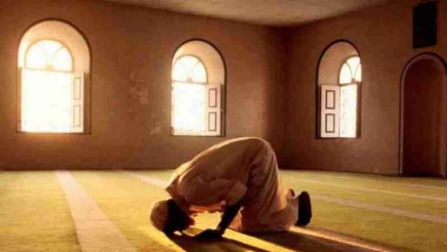 Namaz Kıllmasıını Gizleyenn Ünlüler galerisi resim 2