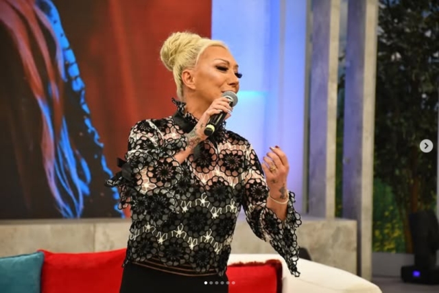 Güllü 2 gün önce bakın hangi planları yapmış galerisi resim 3