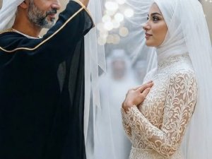 O gün şeyhin evinde ağır bir sessizlik hakimdi.