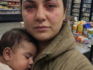 49 yaşındayım. Bir benzin istasyonunda gece vardiyasında çalışıyordum.