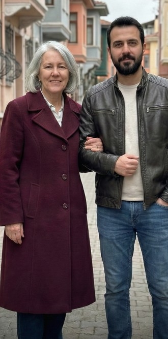 Annem otuz kış boyunca aynı yıpranmış paltoyu giydi. galerisi resim 2