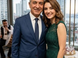Babamla Evlenen Nişanlı sır