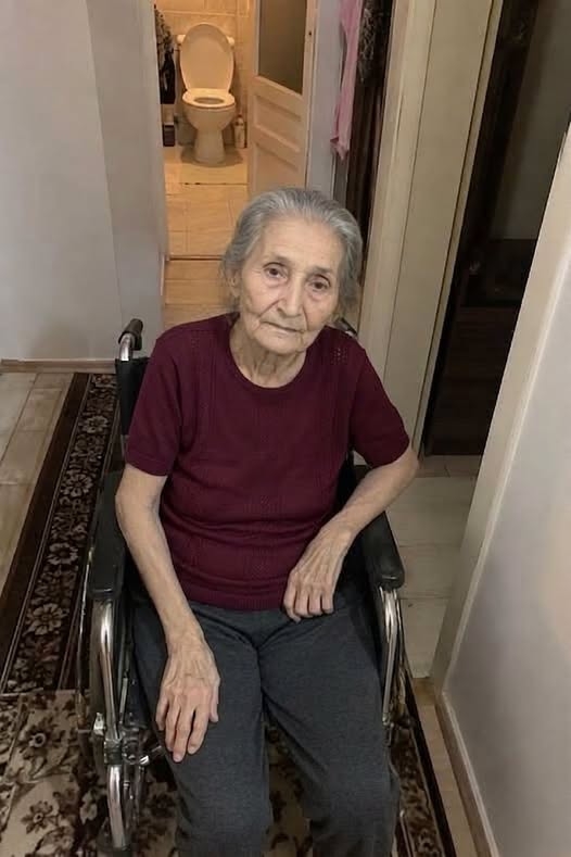 82 YAŞINDAYIM, TEKERLEKLİ SANDALYEYE MAHKUMUM galerisi resim 1
