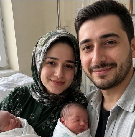 On dokuz yaşındaki anne galerisi resim 2