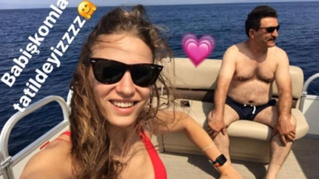Ünlü isimlerin babaları kimdir? galerisi resim 23