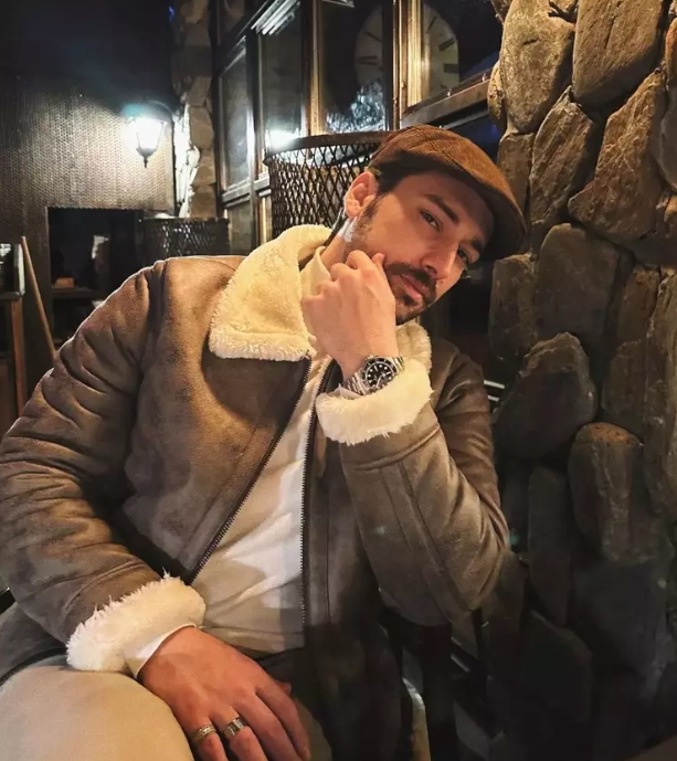 SON DAKİKA ÜNLÜ İSİM YAŞAMINI KAYBETTİ galerisi resim 3