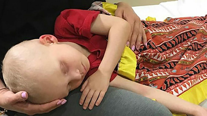 3 Yaşındaki Oğlunu Basit Bir Soğuk Algınlığı Diye Doktora Götürdü- Fakat Gerçek Hiçte Öyle Değildi.